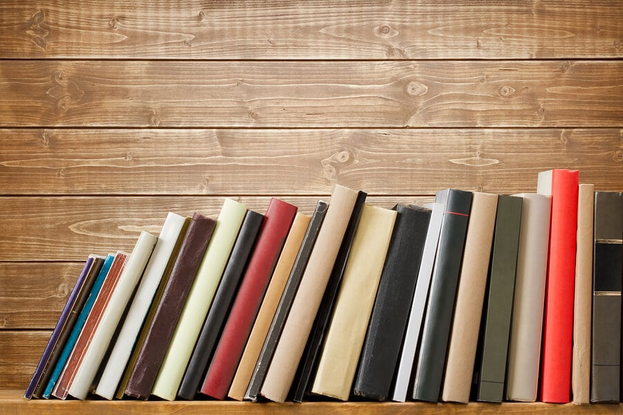 4 Must-Read Books to Improve Your Social Media Skills